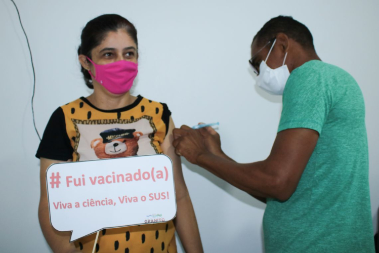 Vacinação COVID-19 - Profissionais da Educação.