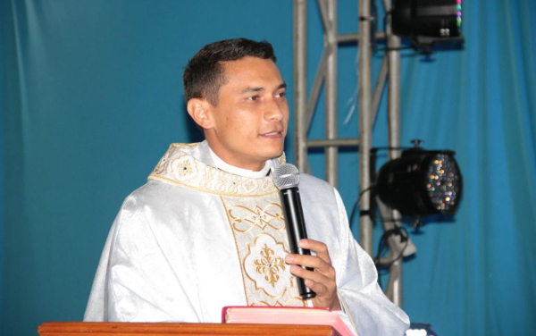 Posse do novo pároco de Granito!