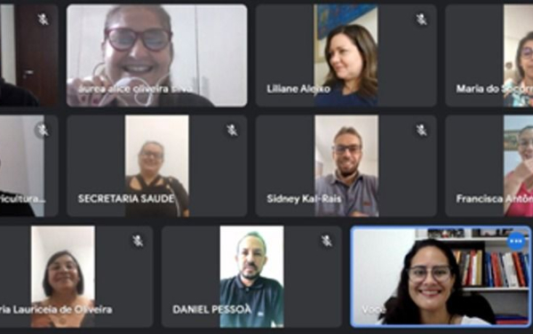 Reunião dos Consultores NE, do Instituto Smart Citizien, com o executivo do nosso município.