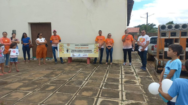 LAGOA NOVA FEZ BONITO NA MOBILIZAÇÃO EM PROL DA CAMPANHA MAIO LARANJA.