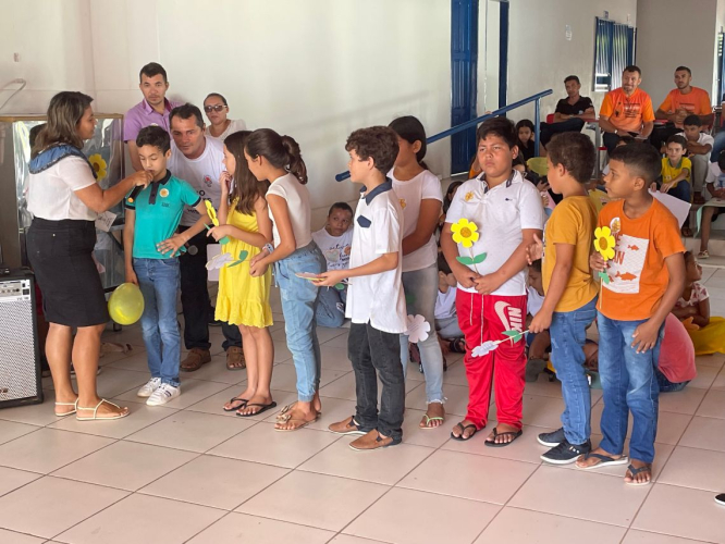 RANCHARIA FEZ BONITO NO ENCERRAMENTO DA CAMPANHA MAIO LARANJA.