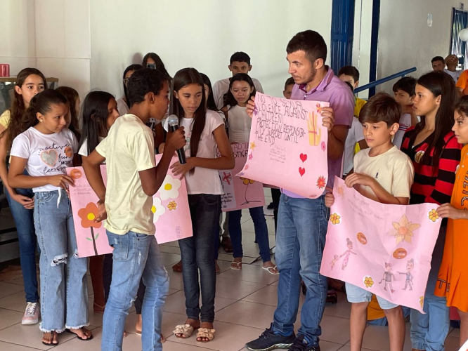 RANCHARIA FEZ BONITO NO ENCERRAMENTO DA CAMPANHA MAIO LARANJA.