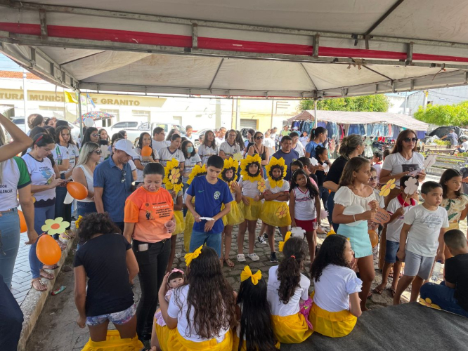 REGISTROS DA MOBILIZAÇÃO EM PROL DA CAMPANHA MAIO LARANJA EM GRANITO!