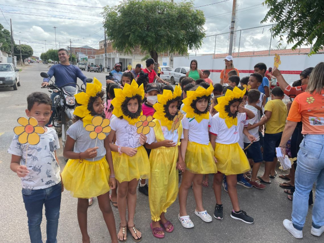 REGISTROS DA MOBILIZAÇÃO EM PROL DA CAMPANHA MAIO LARANJA EM GRANITO!