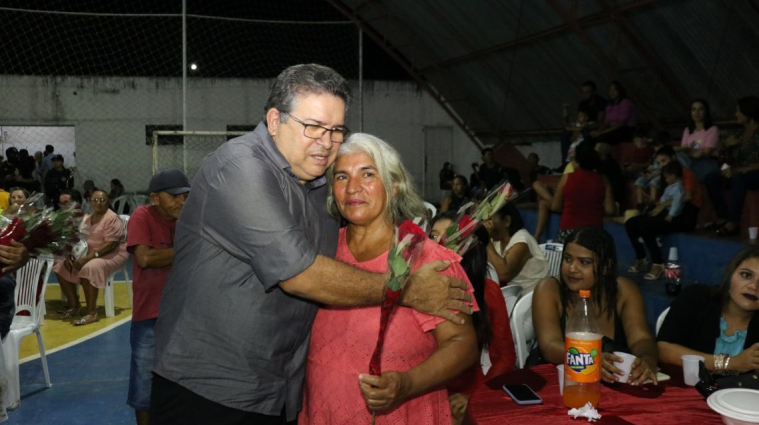 Registros do evento em prol do Dia Das Mães.