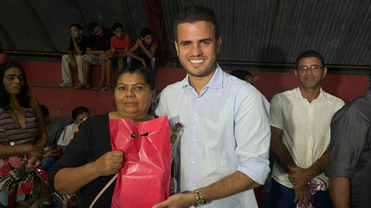 Registros do evento em prol do Dia Das Mães.