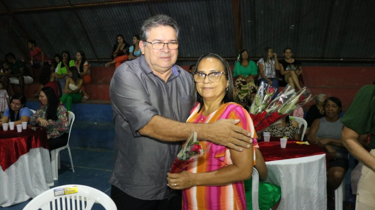 Registros do evento em prol do Dia Das Mães.