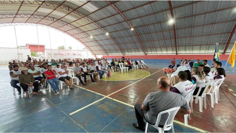 GRANITO REÚNE FAMÍLIAS PARA ENCAMINHAMENTOS DO MORADIA LEGAL!