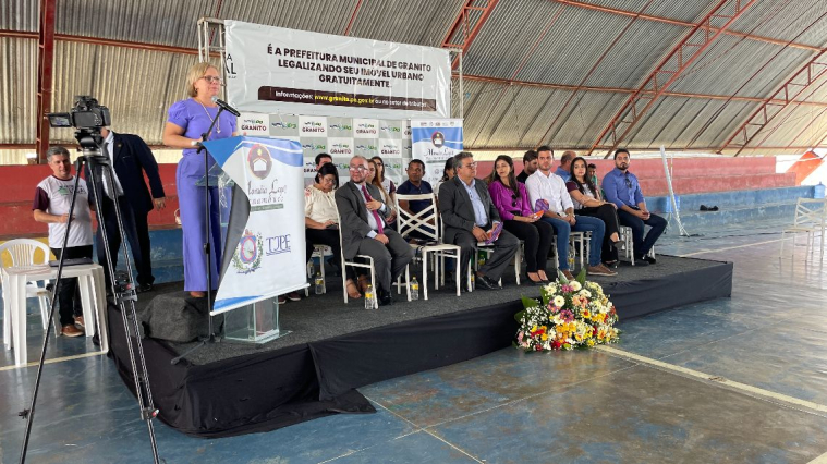 Gratidão e Celebração na Solenidade de Entrega de Títulos do Programa Moradia Legal