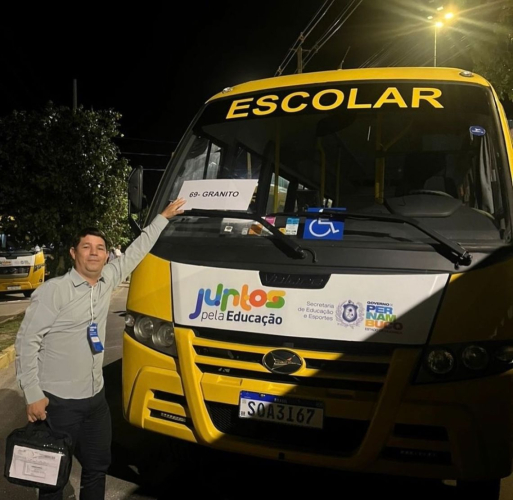GRANITO FOI CONTEMPLADO COM UM ÔNIBUS ESCOLAR!