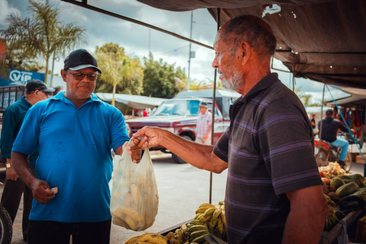 Feira Livre de Granito: Tradição e Qualidade Toda Semana na Praça da Igreja