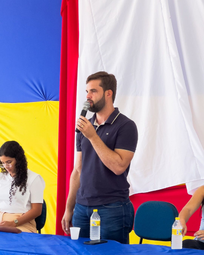 “Florescer Azul: Um Café com Amor” celebra inclusão e afeto em Granito