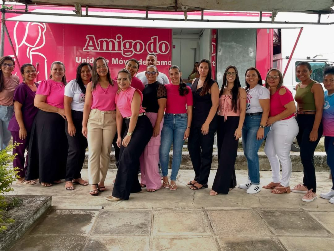Carreta do “Amigos do Peito” realiza atendimentos em Granito