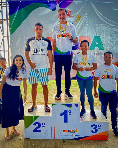 Orgulho que corre no peito! Entrega das medalhas do atletismo nos Jogos Escolares de Granito
