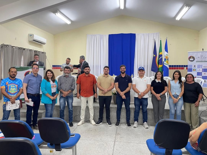 Programa Moradia Legal avança em Granito com entrega de escrituras a famílias do município