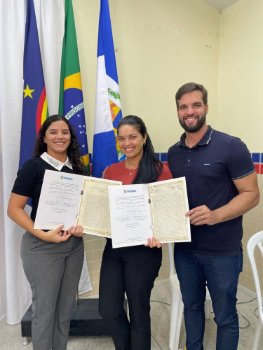 Programa Moradia Legal avança em Granito com entrega de escrituras a famílias do município